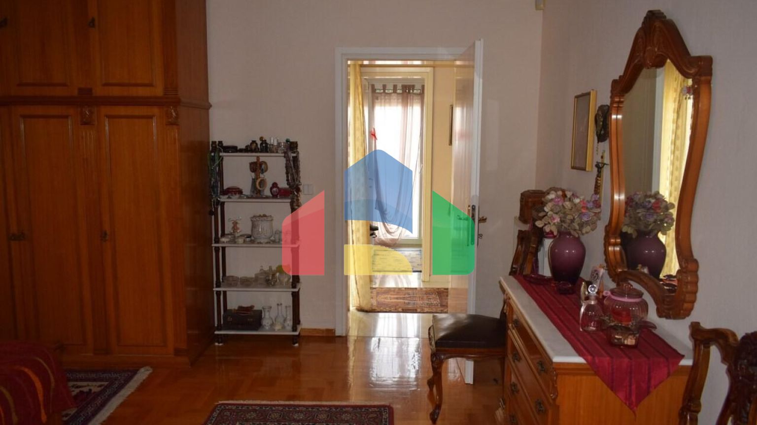 Продаж - Котедж 290 m² в передмісті Салонік