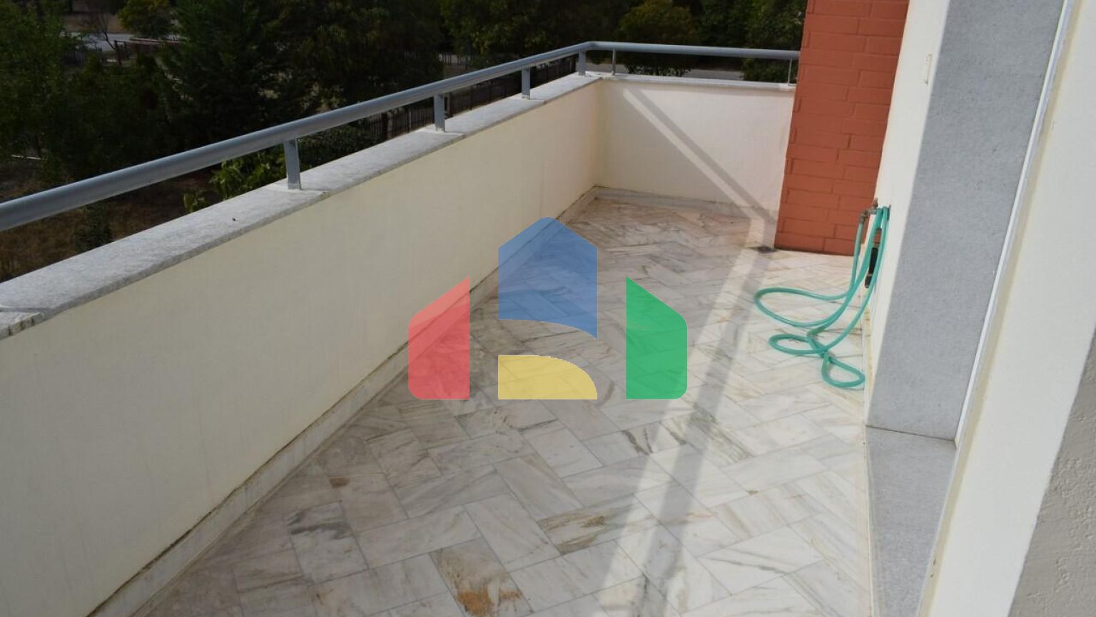 Продаж - Котедж 290 m² в передмісті Салонік