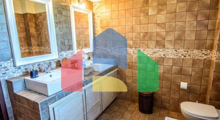 Продаж - Котедж 199 m² в передмісті Салонік