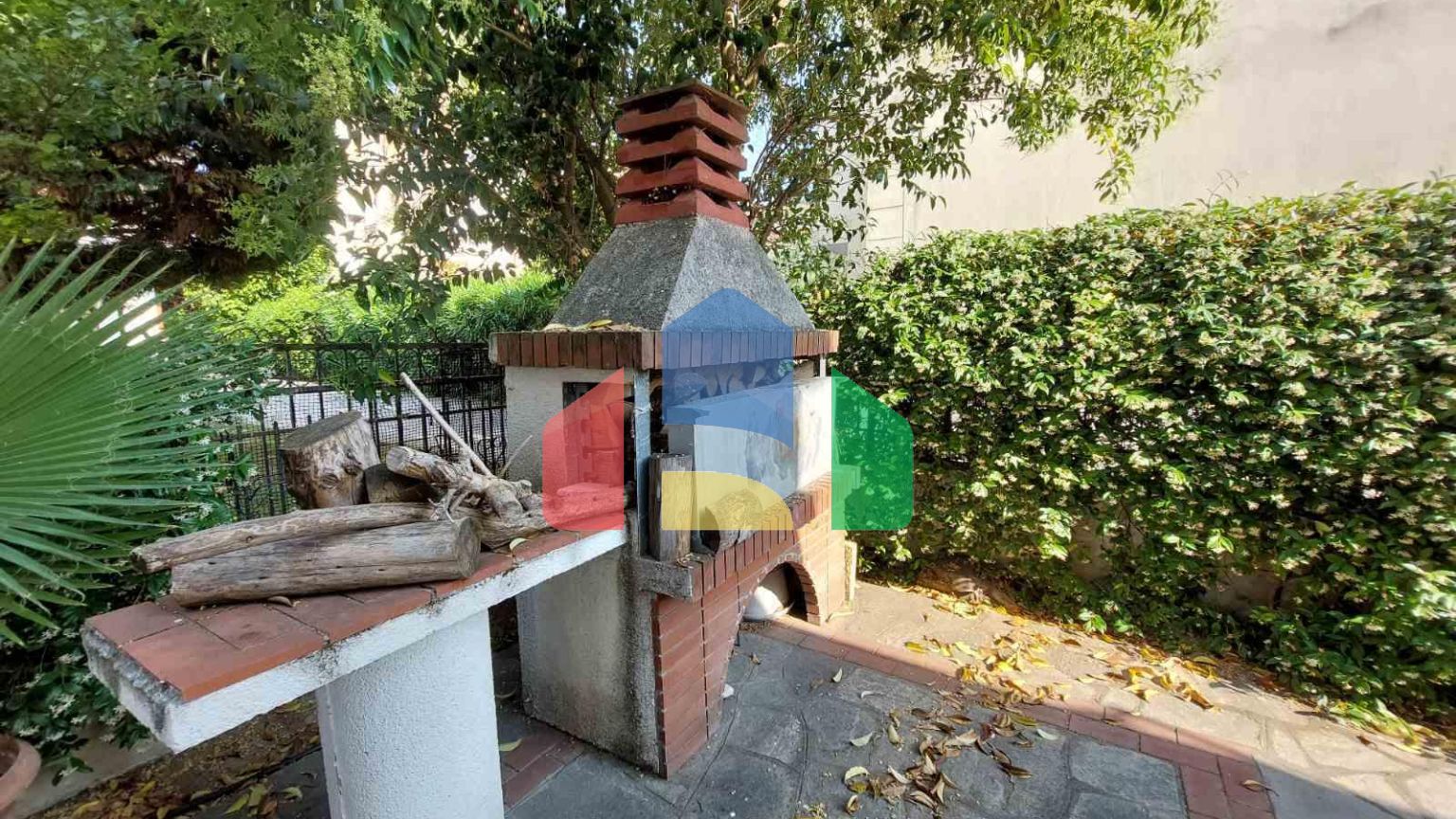 Продажа - Коттедж 240 m² в пригороде Салоник