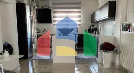 Продаж - Котедж 300 m² в передмісті Салонік