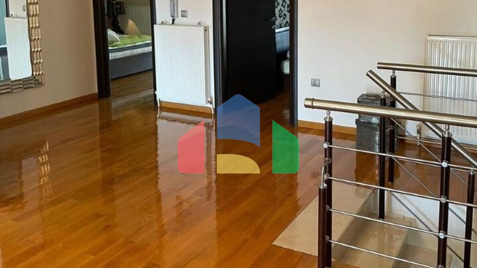 Продаж - Котедж 300 m² в передмісті Салонік