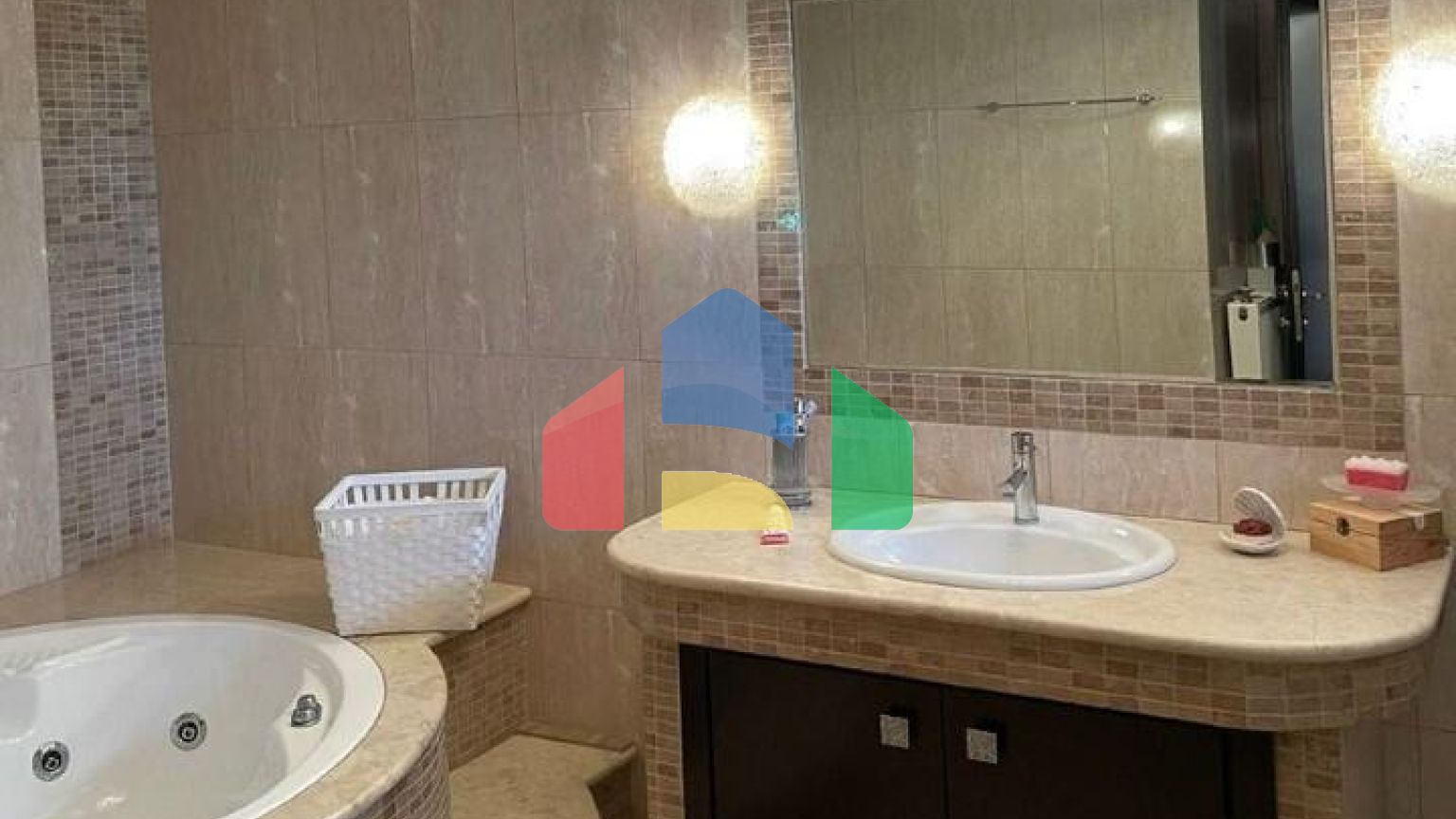 Продаж - Котедж 300 m² в передмісті Салонік