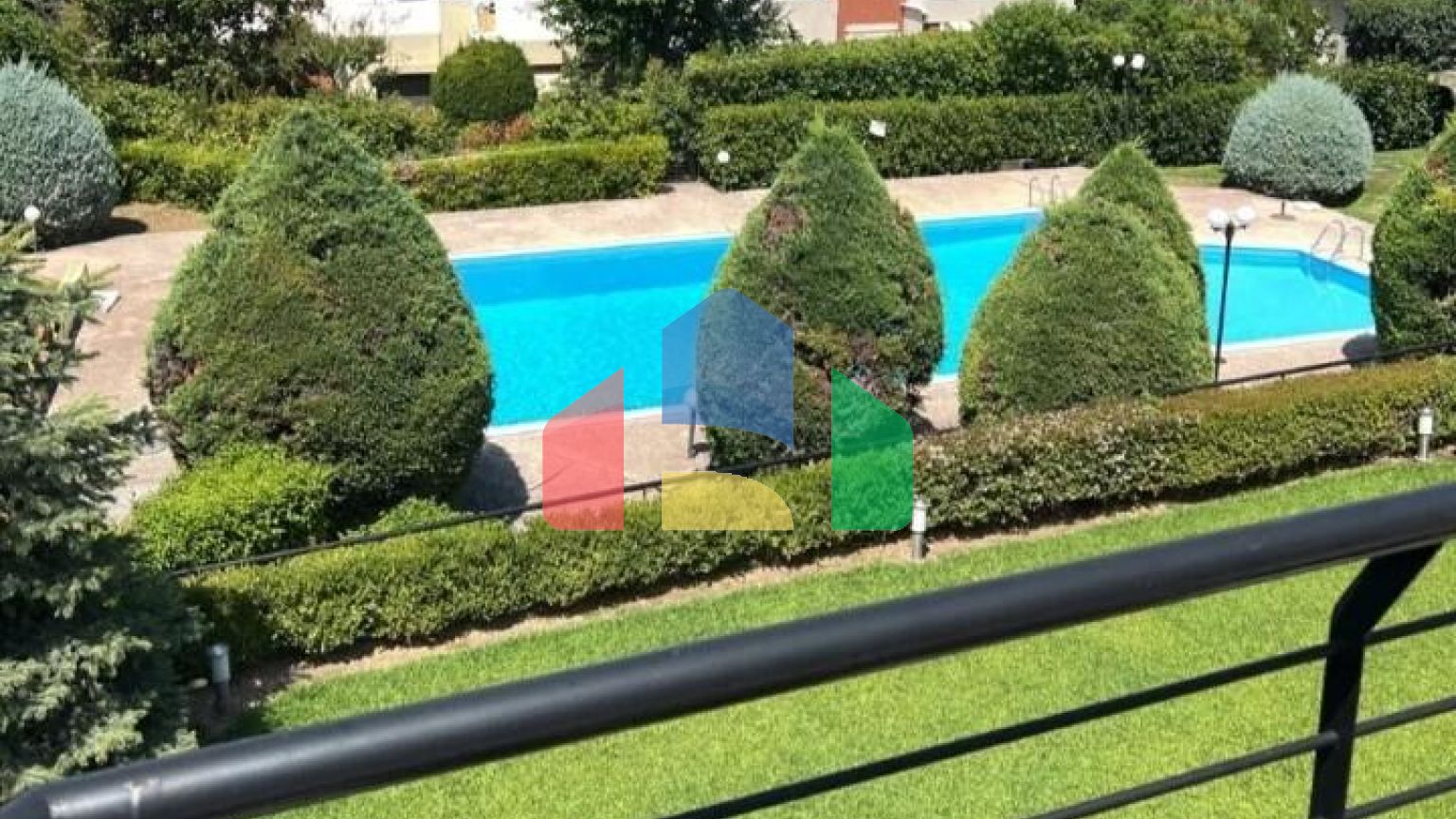 Продажа - Таунхаус 290 m² в пригороде Салоник