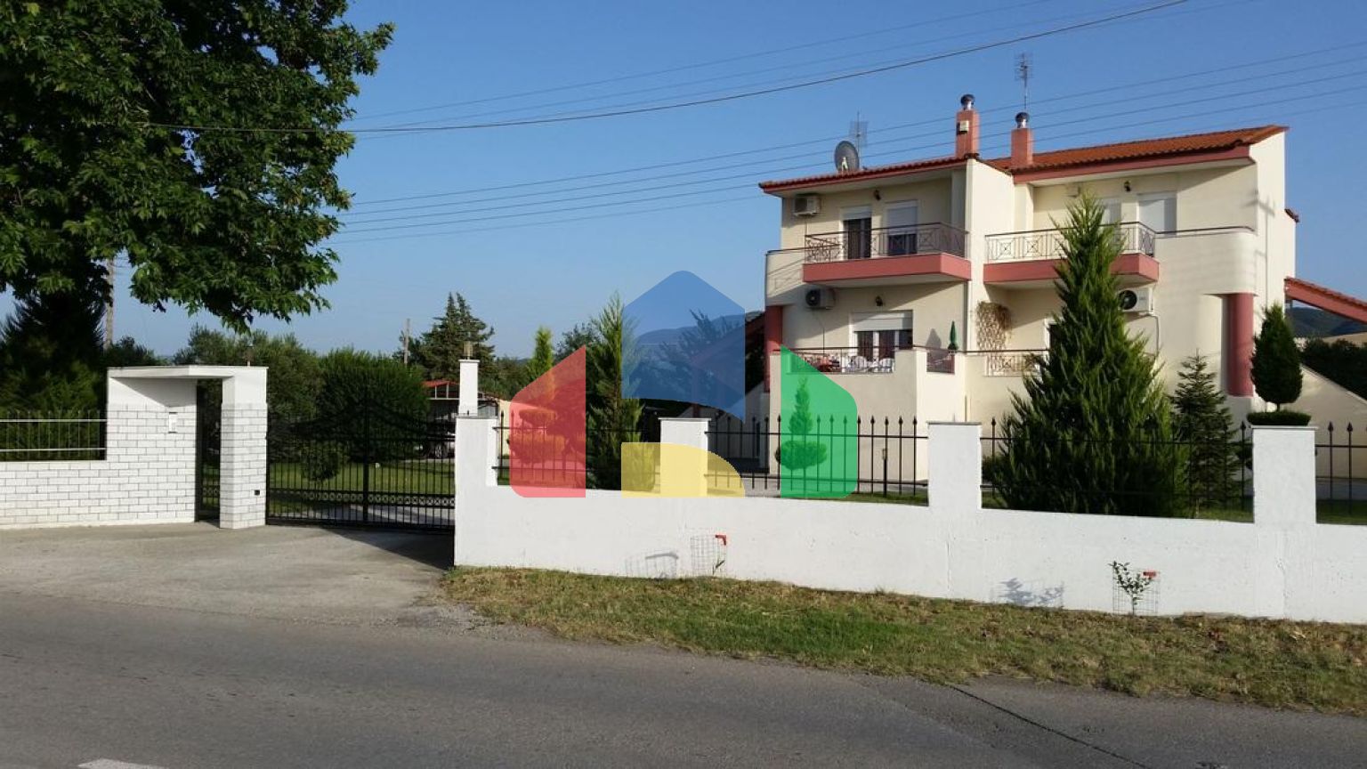 Продаж - Котедж 430 m² в передмісті Салонік