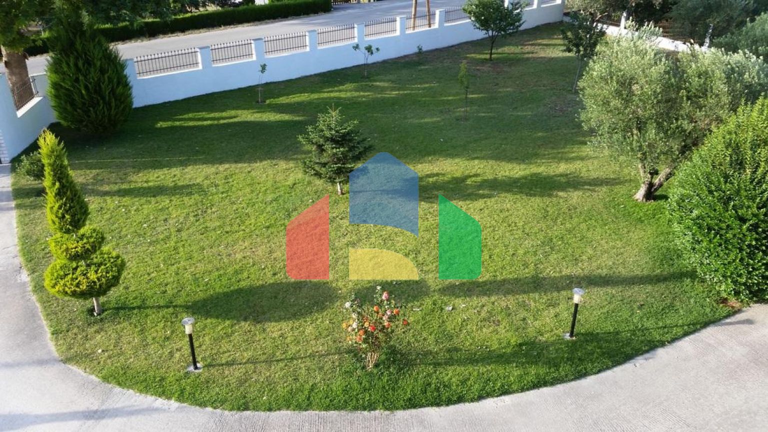 Продаж - Котедж 430 m² в передмісті Салонік