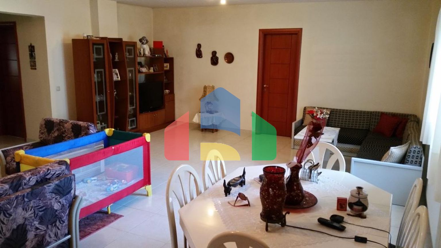 Продаж - Котедж 430 m² в передмісті Салонік