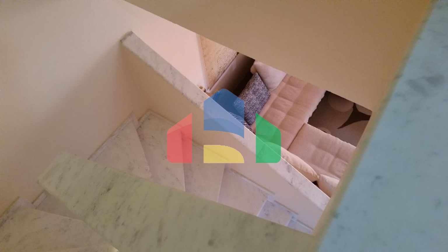 Продаж - Котедж 430 m² в передмісті Салонік