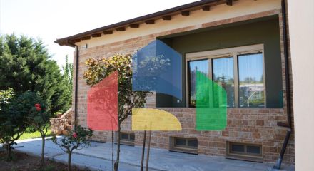 Продажа - Вилла 500 m² в пригороде Салоник Продажа - Вилла 500 m² в пригороде Салоник