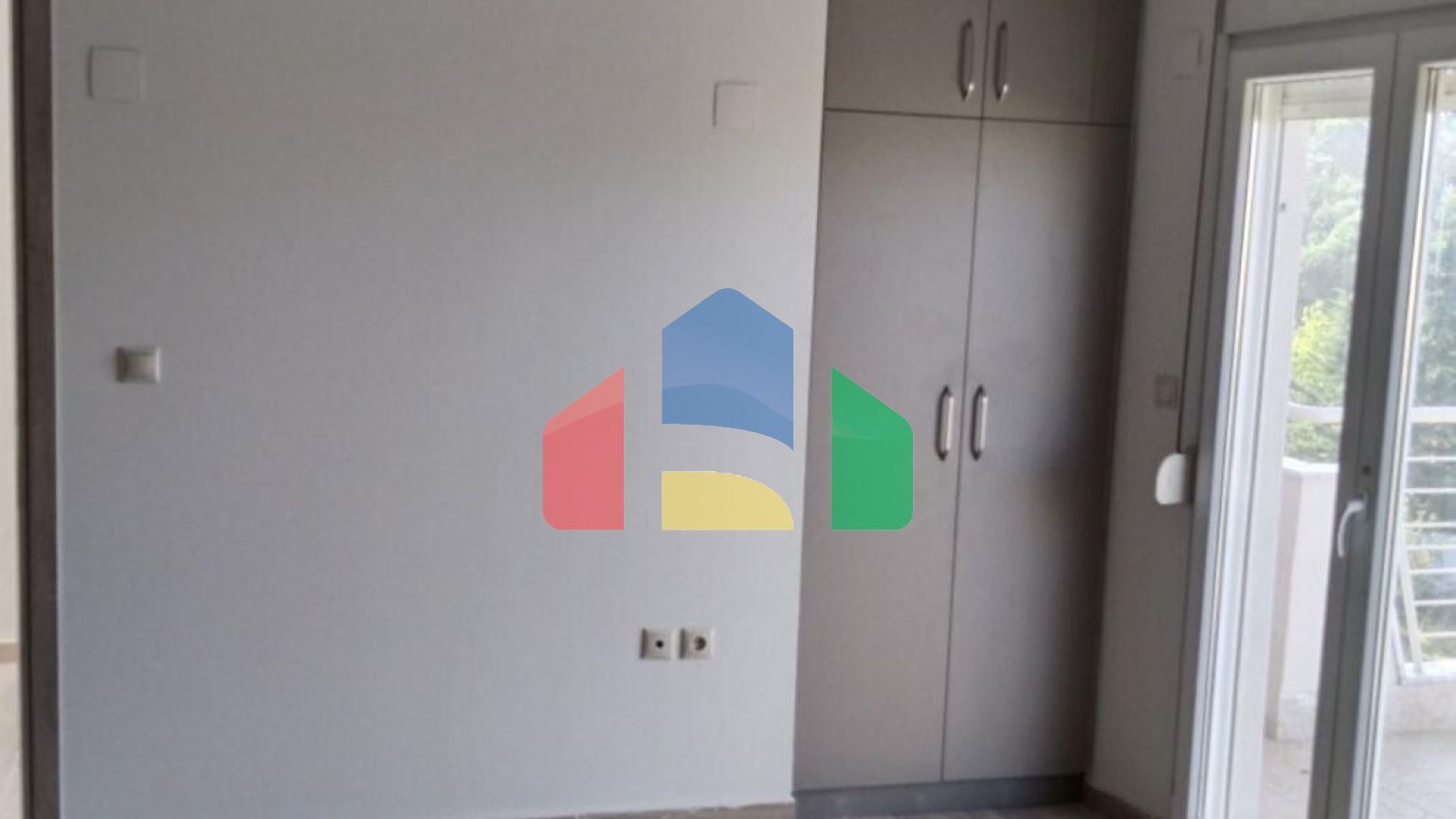 Продаж - Котедж 250 m² в передмісті Салонік