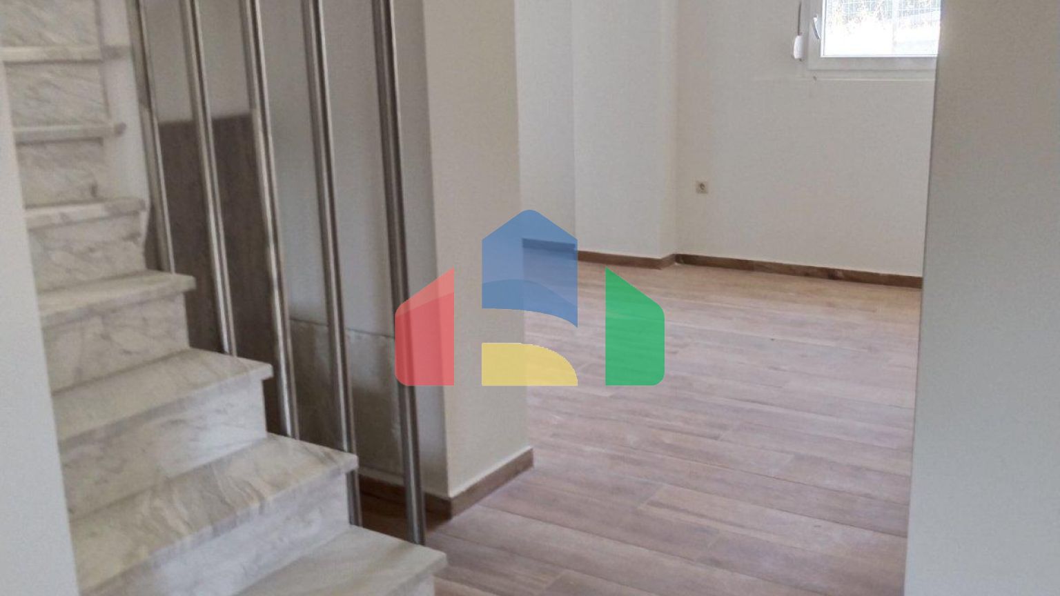 Продаж - Котедж 250 m² в передмісті Салонік