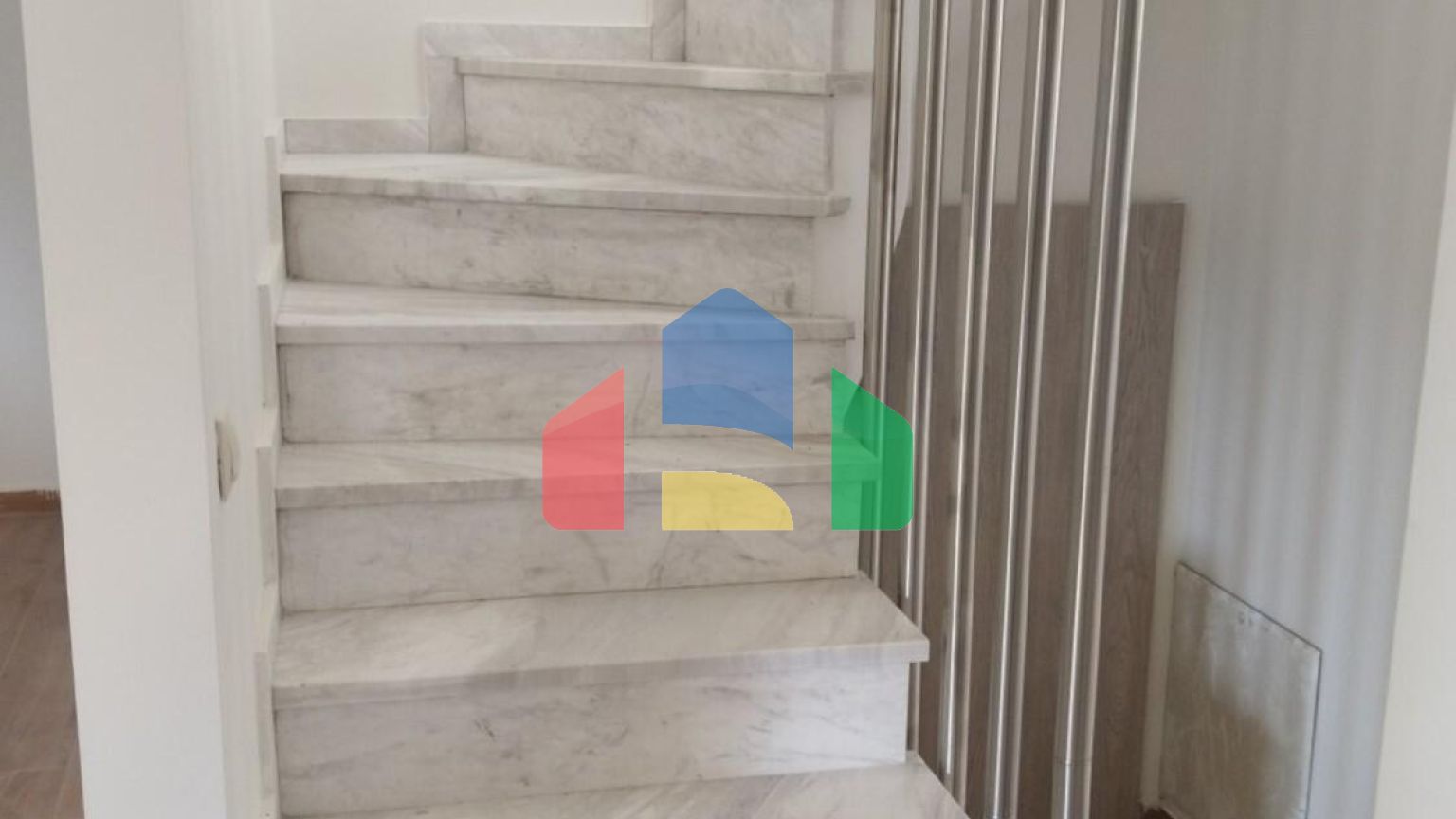 Продаж - Котедж 250 m² в передмісті Салонік