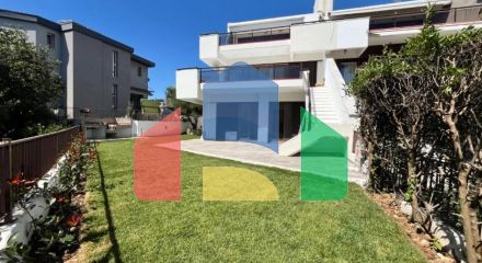 Продажа - Таунхаус 185 m² в пригороде Салоник Продажа - Таунхаус 185 m² в пригороде Салоник