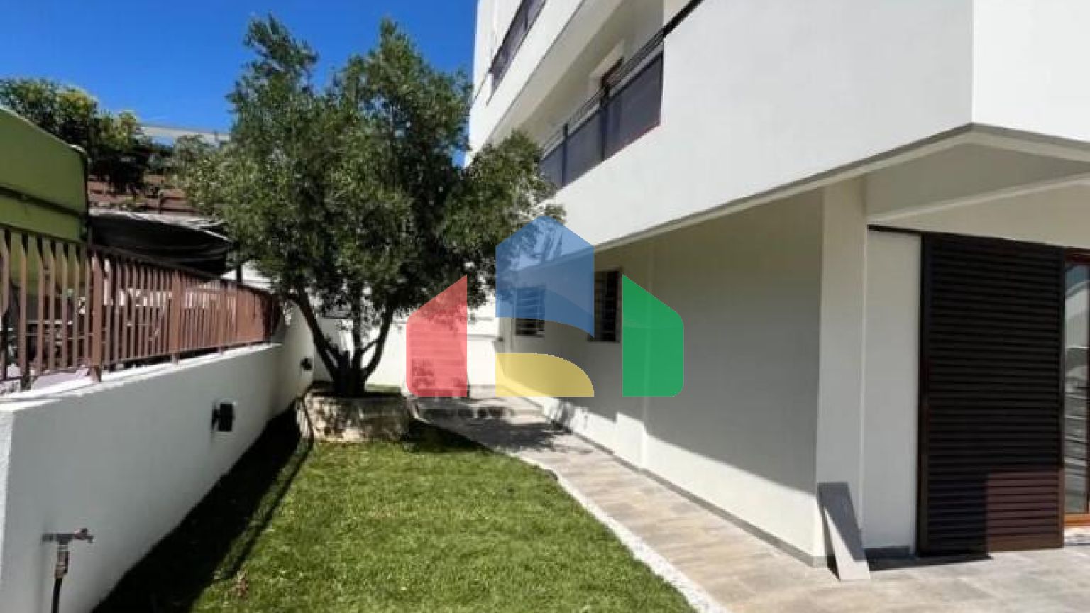 Продажа - Таунхаус 185 m² в пригороде Салоник