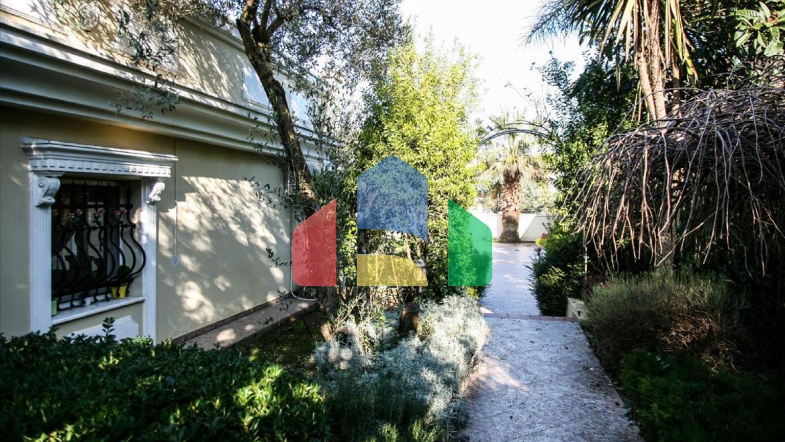 Продажа - Вилла 850 m² в пригороде Салоник