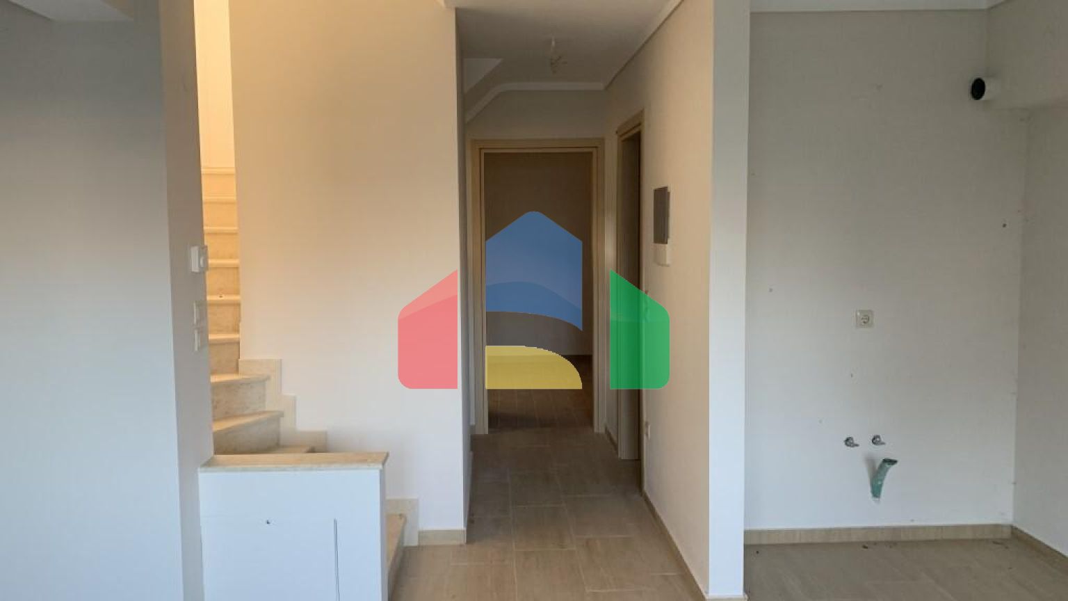 Продажа - Таунхаус 150 m² в пригороде Салоник