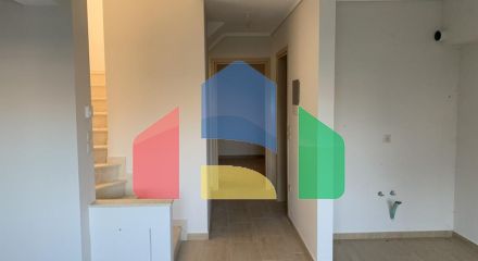 Продажа - Таунхаус 150 m² в пригороде Салоник Продажа - Таунхаус 150 m² в пригороде Салоник