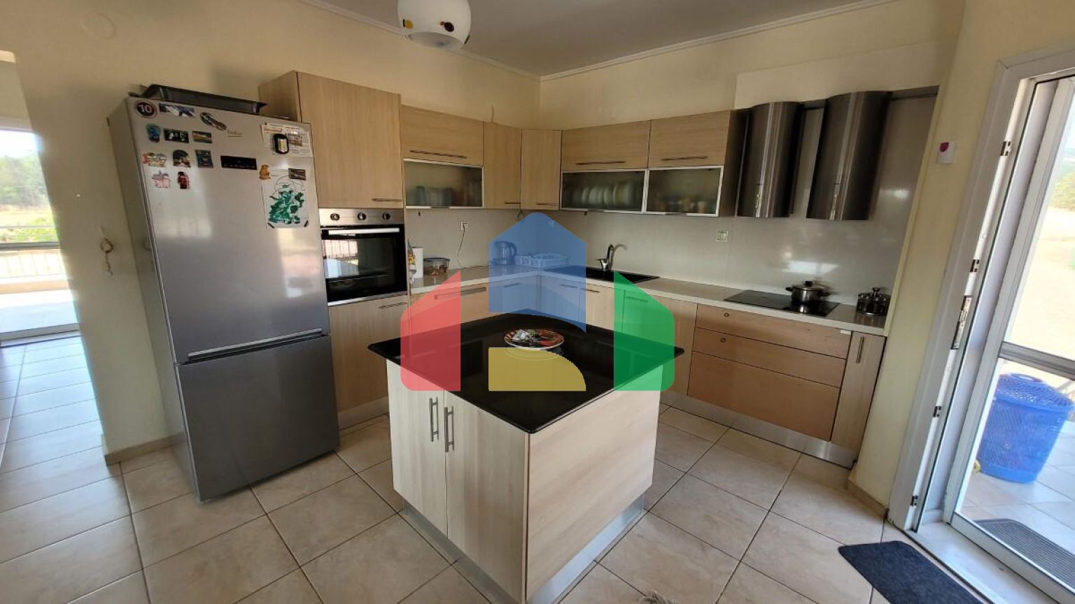 Продаж - Котедж 320 m² в передмісті Салонік