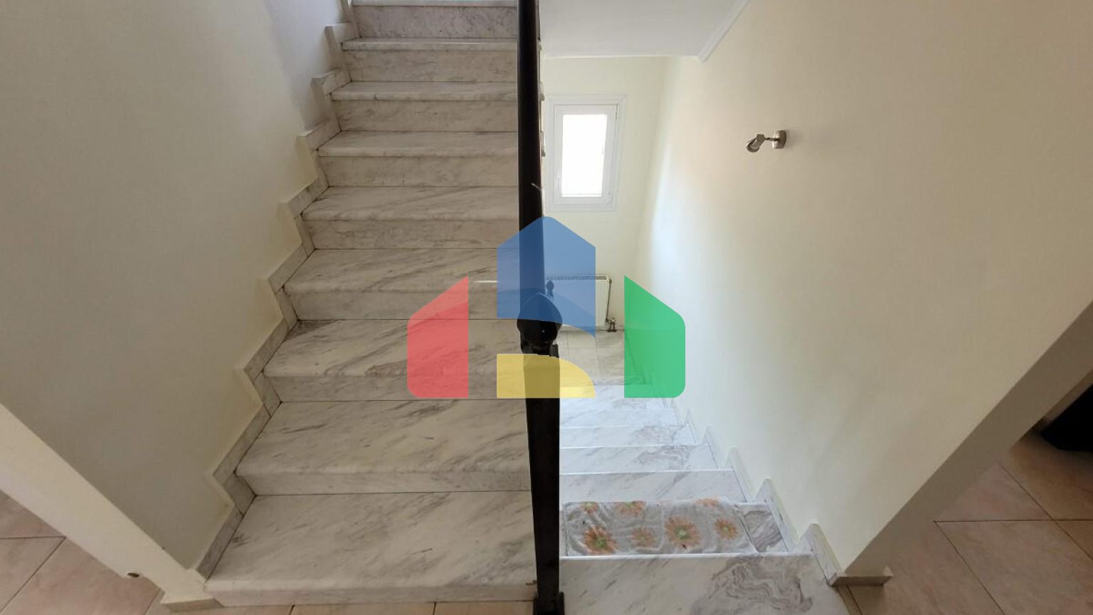 Продаж - Котедж 320 m² в передмісті Салонік