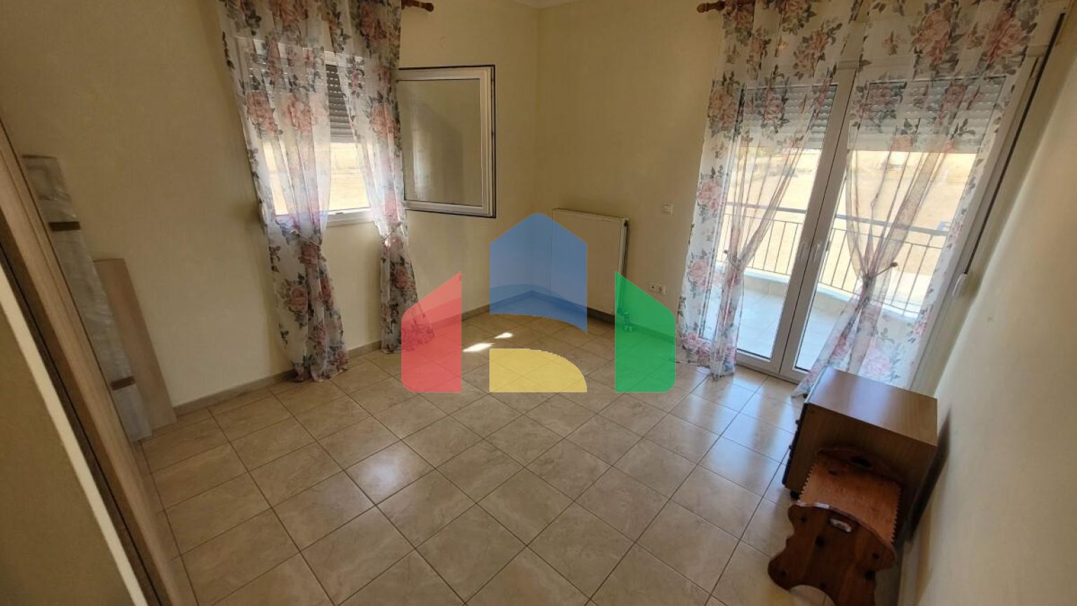 Продаж - Котедж 320 m² в передмісті Салонік