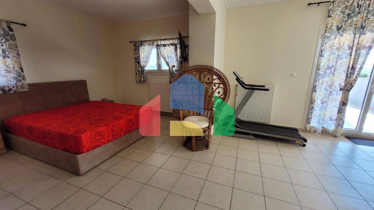 Продаж - Котедж 320 m² в передмісті Салонік