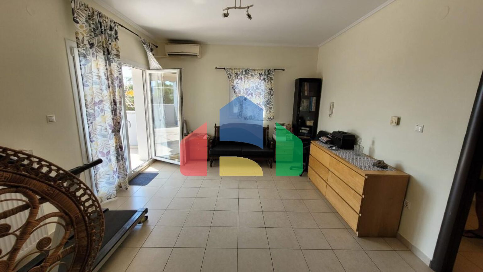 Продаж - Котедж 320 m² в передмісті Салонік