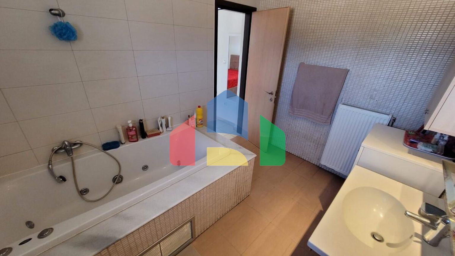 Продаж - Котедж 320 m² в передмісті Салонік