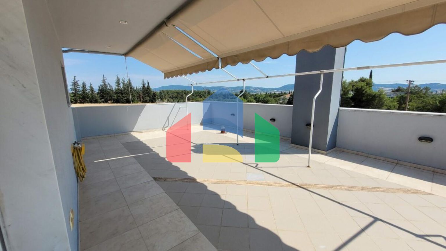 Продаж - Котедж 320 m² в передмісті Салонік