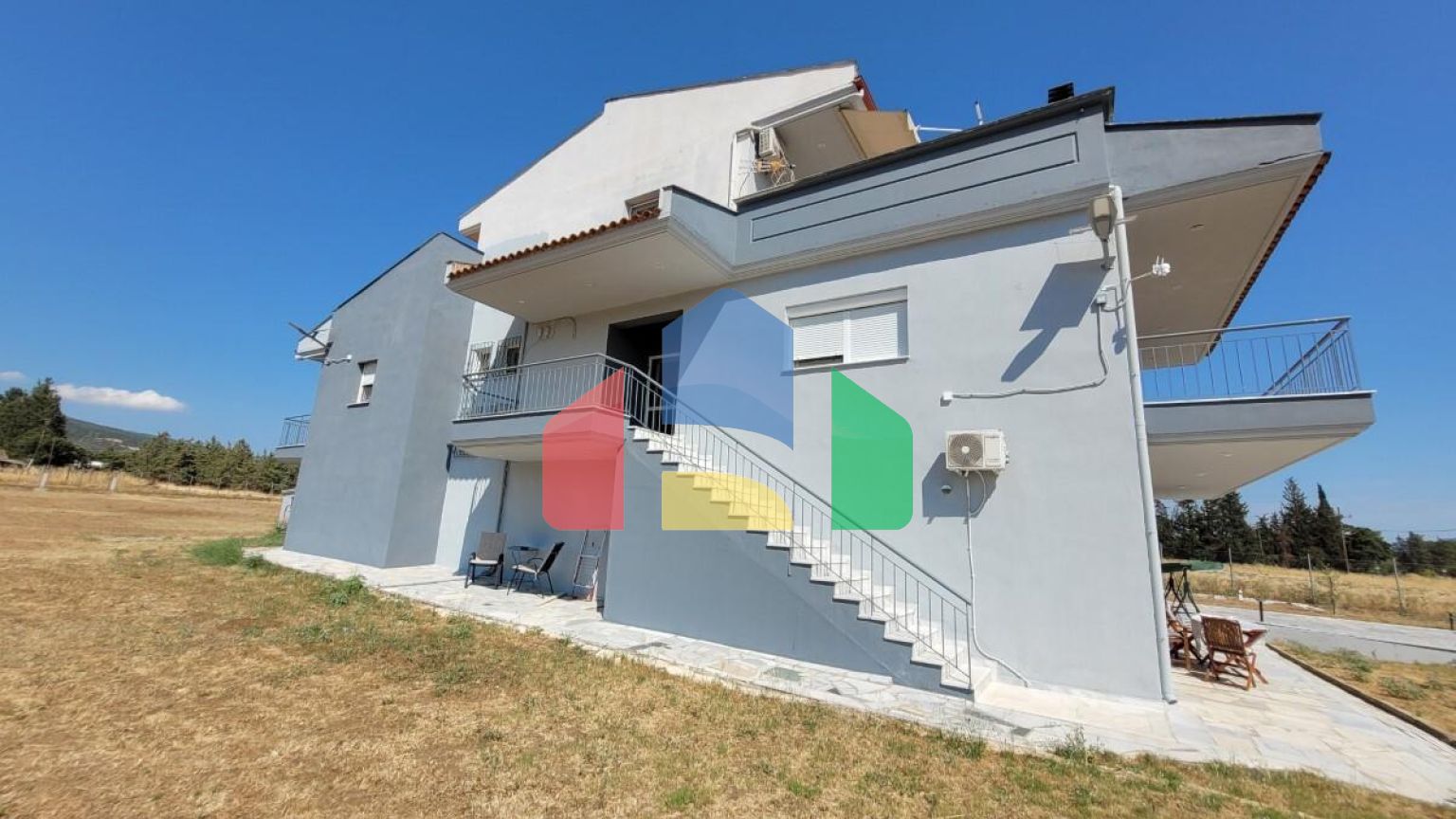 Продаж - Котедж 320 m² в передмісті Салонік