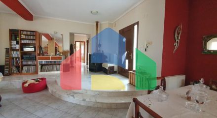 Продажа - Коттедж 225 m² в пригороде Салоник
