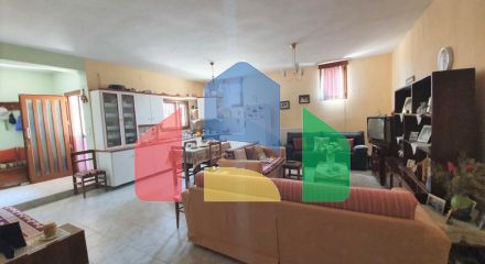Продажа - Коттедж 225 m² в пригороде Салоник