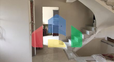 Продаж - Котедж 560 m² в передмісті Салонік