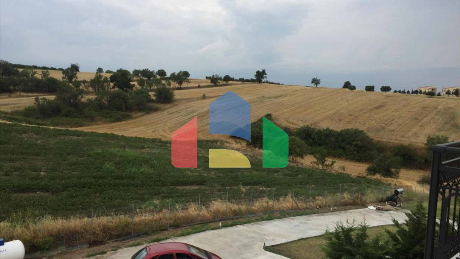 Продаж - Котедж 560 m² в передмісті Салонік