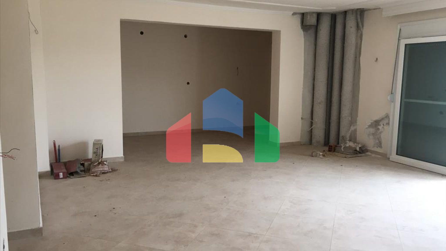 Продаж - Котедж 560 m² в передмісті Салонік