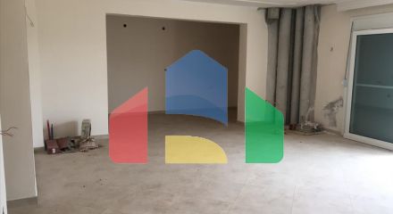 Продаж - Котедж 560 m² в передмісті Салонік