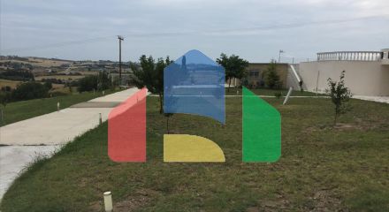 Продаж - Котедж 560 m² в передмісті Салонік