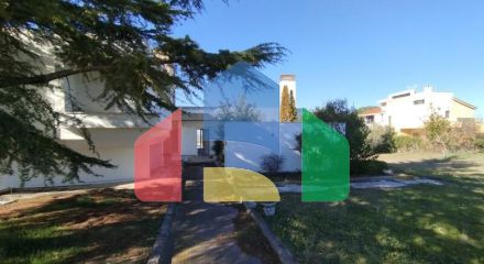 For Sale - Villa 610 m² in the suburbs of Thessaloniki
