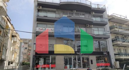 Продаж - Бізнес 1300 m² в передмісті Салонік