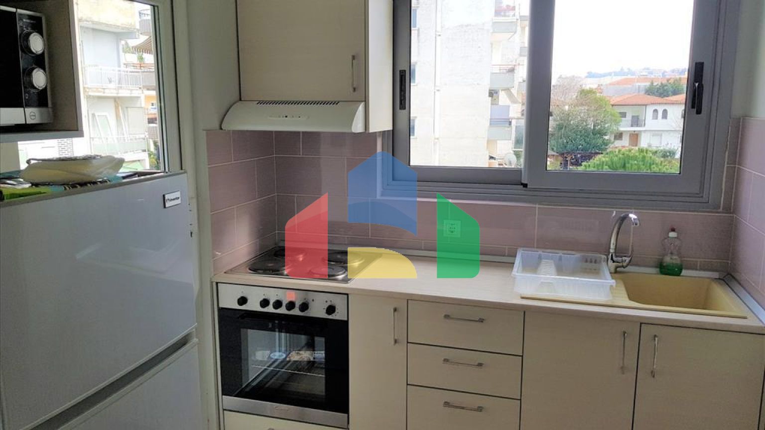 Продажа - Бизнес 1300 m² в пригороде Салоник