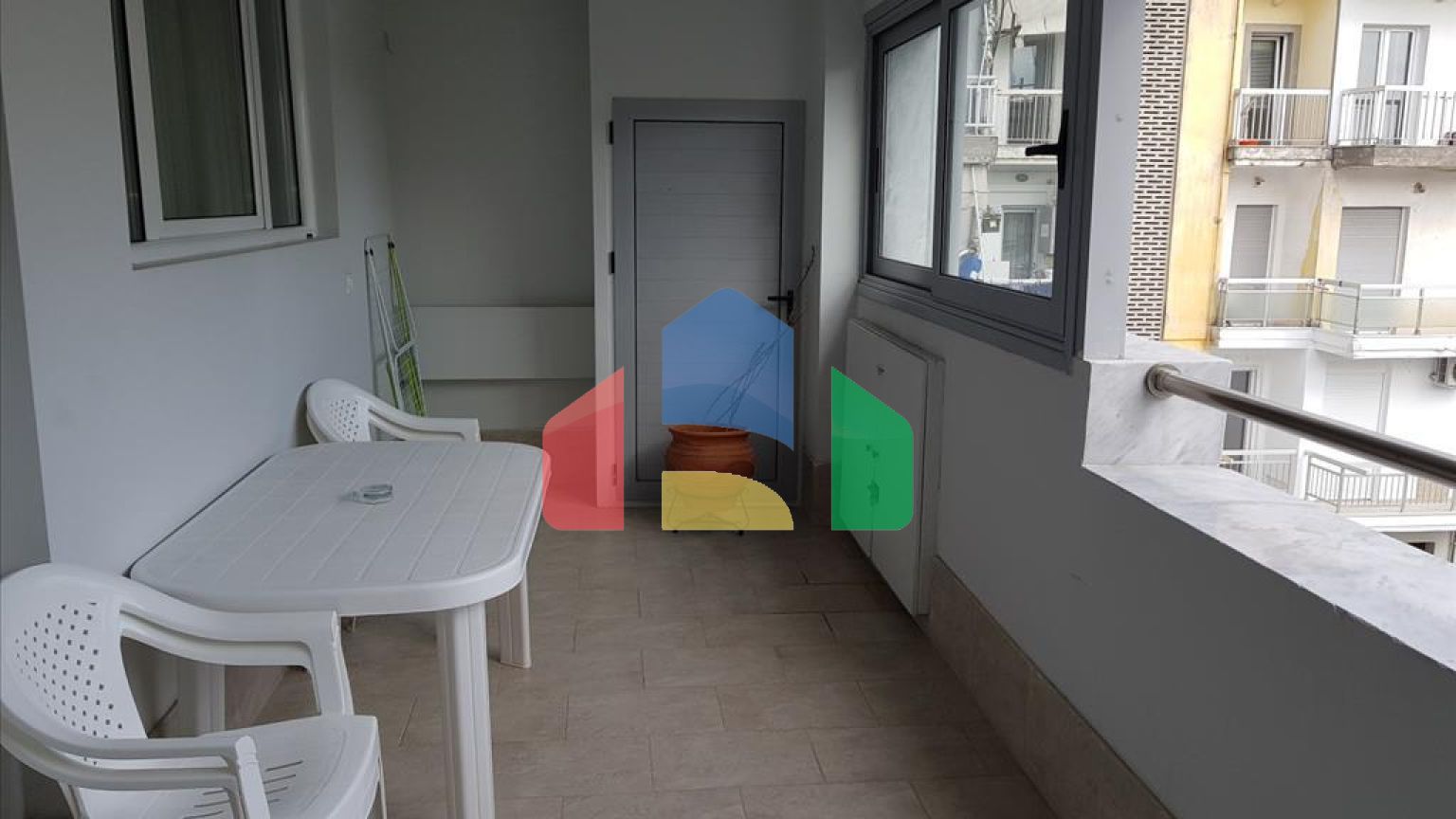 Продажа - Бизнес 1300 m² в пригороде Салоник