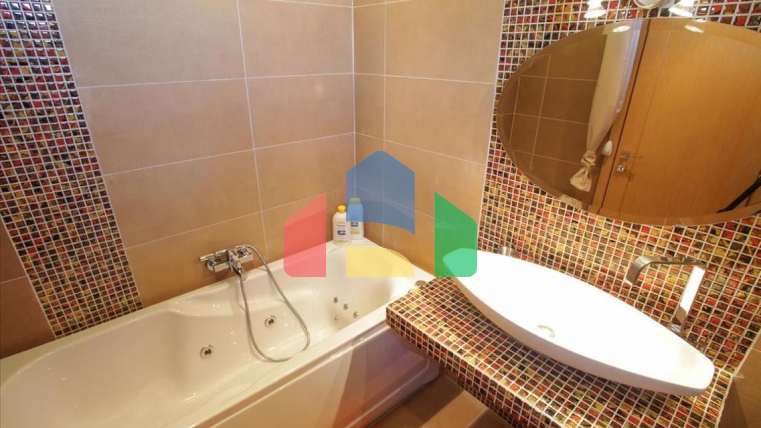 Продаж - Вілла 320 m² в передмісті Салонік