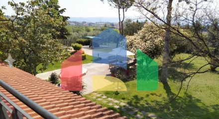 For Sale - Detached house 650 m² in the suburbs of Thessaloniki