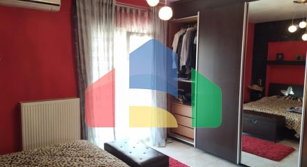 Продаж - Котедж 650 m² в передмісті Салонік