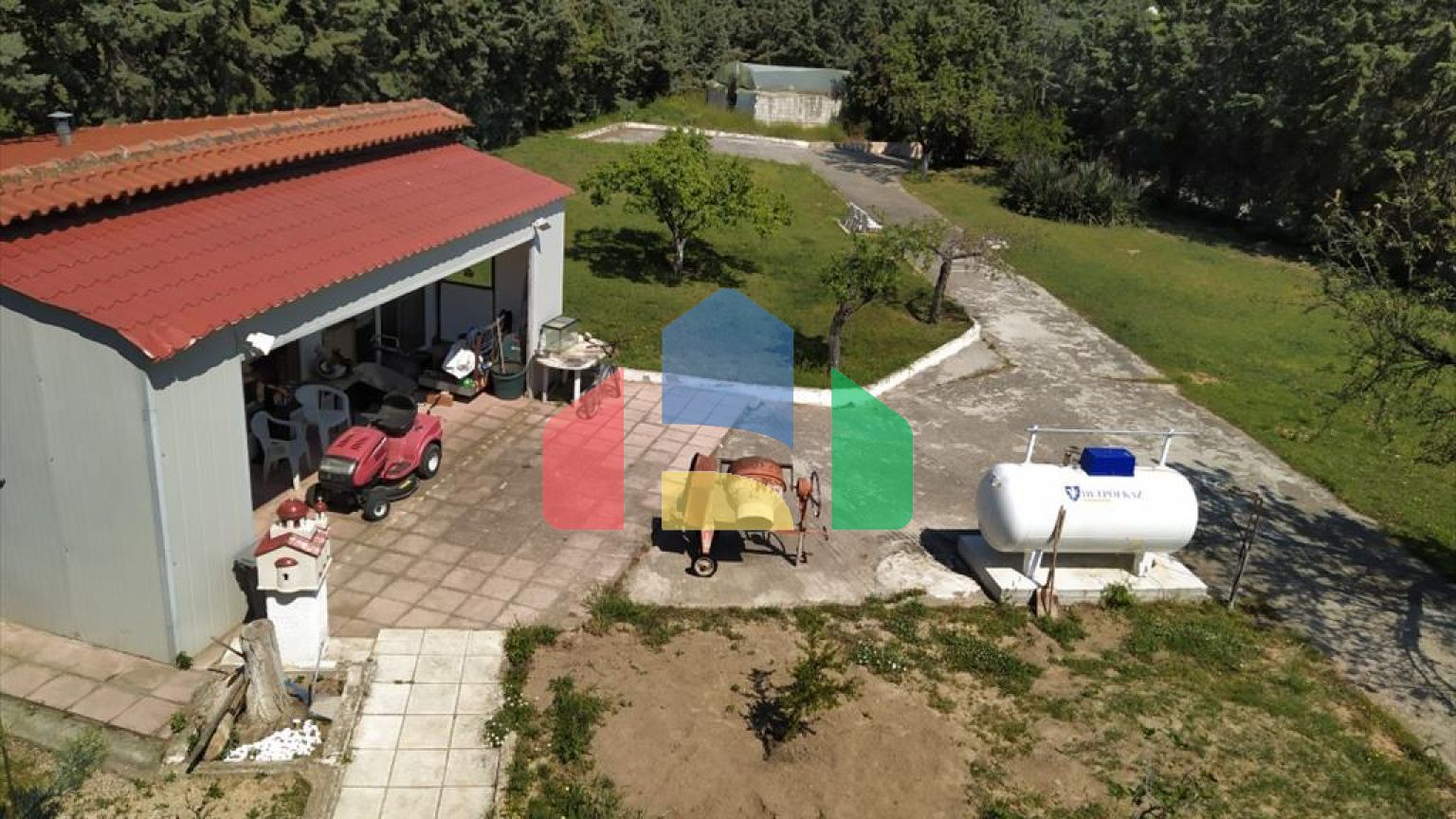 Продаж - Котедж 650 m² в передмісті Салонік