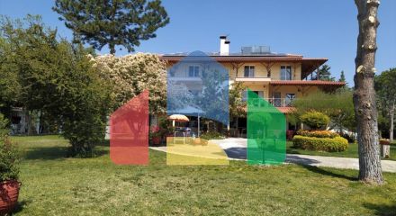 Продаж - Котедж 650 m² в передмісті Салонік