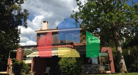 For Sale - Detached house 300 m² in the suburbs of Thessaloniki