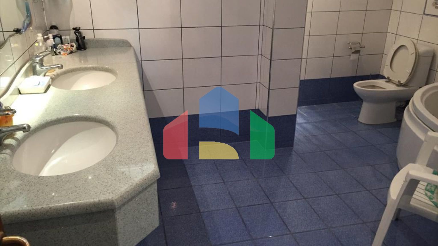 Продаж - Котедж 369 m² в передмісті Салонік