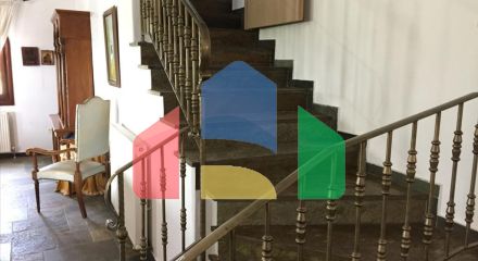 Продаж - Котедж 369 m² в передмісті Салонік