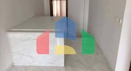 Продаж - Котедж 369 m² в передмісті Салонік