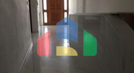 Продаж - Котедж 369 m² в передмісті Салонік